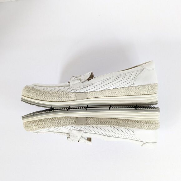 VANELI Quarzi Womens 7.5N (AA) White Perforated Espadrille Loafers Flats Preppy - Picture 7 of 13